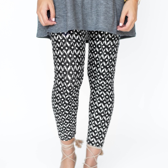 Agnes & Dora Pants - NWT Agnes and Dora Mini IKAT Hop the Bop L…